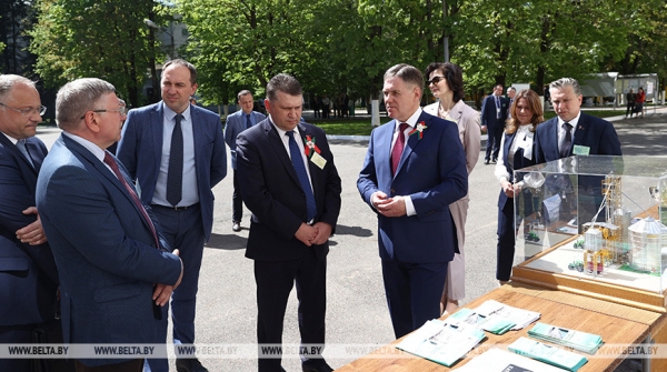 РЕПОРТАЖ о том, как в Беларуси стартовал первый централизованный экзамен РЕПОРТАЖ о том, как в Беларуси стартовал первый централизованный экзамен