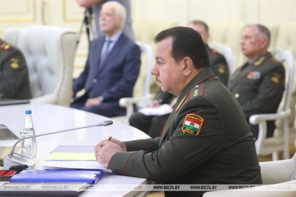 Хренин: приоритетом белорусского председательства в ОДКБ станет укрепление взаимного доверия Хренин: приоритетом белорусского председательства в ОДКБ станет укрепление взаимного доверия