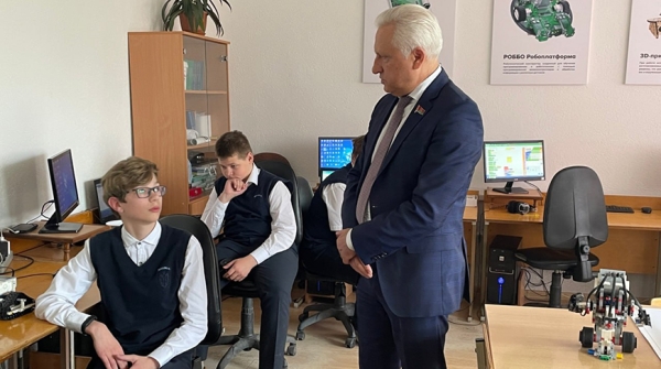 Рачков: правда о ВОВ не подлежит никаким ревизиям и должна быть защищена от искажений Рачков: правда о ВОВ не подлежит никаким ревизиям и должна быть защищена от искажений