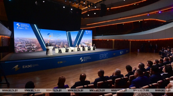 Лукашенко перечислил задачи в сфере продовольственной безопасности, которые надо решить в ЕАЭС Лукашенко перечислил задачи в сфере продовольственной безопасности, которые надо решить в ЕАЭС