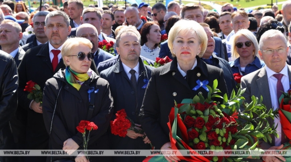 Костевич: Праздник труда объединяет представителей разных поколений и профессий Костевич: Праздник труда объединяет представителей разных поколений и профессий