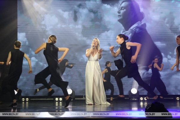 Конкурс песни военных лет среди промпредприятий проходит в Жодино Конкурс песни военных лет среди промпредприятий проходит в Жодино