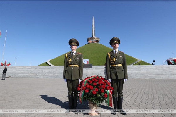 ФОТОРЕПОРТАЖ: День Победы празднуют в Беларуси ФОТОРЕПОРТАЖ: День Победы празднуют в Беларуси