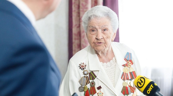 Низкий поклон вам, до самой земли! Все ветераны ВОВ ко Дню Победы получили подарки от "Евроопта" Низкий поклон вам, до самой земли! Все ветераны ВОВ ко Дню Победы получили подарки от "Евроопта"