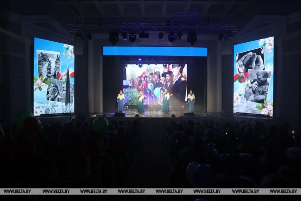 Конкурс песни военных лет среди промпредприятий проходит в Жодино Конкурс песни военных лет среди промпредприятий проходит в Жодино