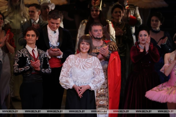 Большой театр в портретах, лицах и событиях. Главная театральная музыкальная сцена Беларуси празднует 90-летие Большой театр в портретах, лицах и событиях. Главная театральная музыкальная сцена Беларуси празднует 90-летие