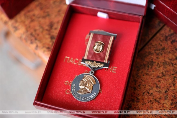 За труд, талант и преданность делу. Головченко вручил госнаграды представителям различных сфер За труд, талант и преданность делу. Головченко вручил госнаграды представителям различных сфер