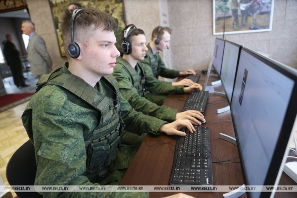 Вольфович: за 70 лет Военная академия воспитала не одно поколение достойнейших офицеров Вольфович: за 70 лет Военная академия воспитала не одно поколение достойнейших офицеров