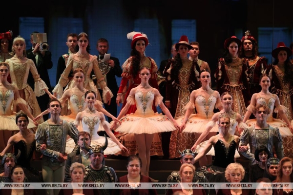 Большой театр в портретах, лицах и событиях. Главная театральная музыкальная сцена Беларуси празднует 90-летие Большой театр в портретах, лицах и событиях. Главная театральная музыкальная сцена Беларуси празднует 90-летие