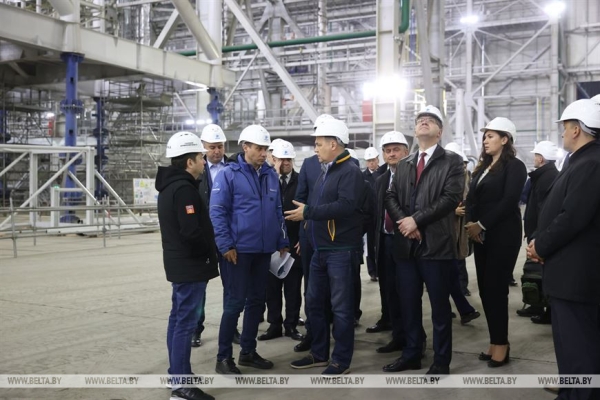 Сумма контрактов по итогам визита Головченко в Карелию и Мурманск составила около $100 млн Сумма контрактов по итогам визита Головченко в Карелию и Мурманск составила около $100 млн