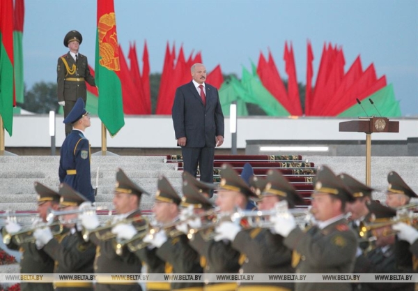 Истинные обереги родной земли. Почему Лукашенко так трепетно относится к государственной символике Истинные обереги родной земли. Почему Лукашенко так трепетно относится к государственной символике