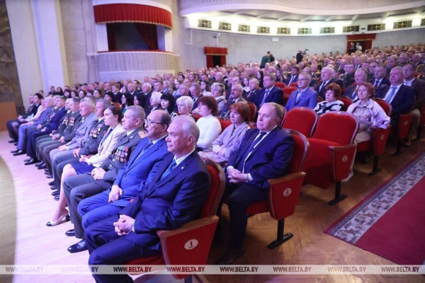 Вольфович: за 70 лет Военная академия воспитала не одно поколение достойнейших офицеров Вольфович: за 70 лет Военная академия воспитала не одно поколение достойнейших офицеров