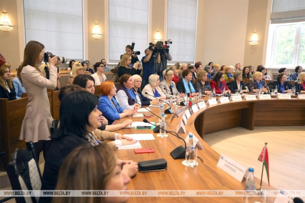 Кочанова об общественных организациях: люди должны по зову сердца приходить и делать важные дела Кочанова об общественных организациях: люди должны по зову сердца приходить и делать важные дела