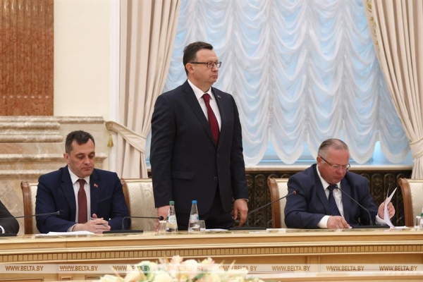 "Люди вправе видеть отдачу". Лукашенко поставил перед системой здравоохранения принципиальный вопрос "Люди вправе видеть отдачу". Лукашенко поставил перед системой здравоохранения принципиальный вопрос