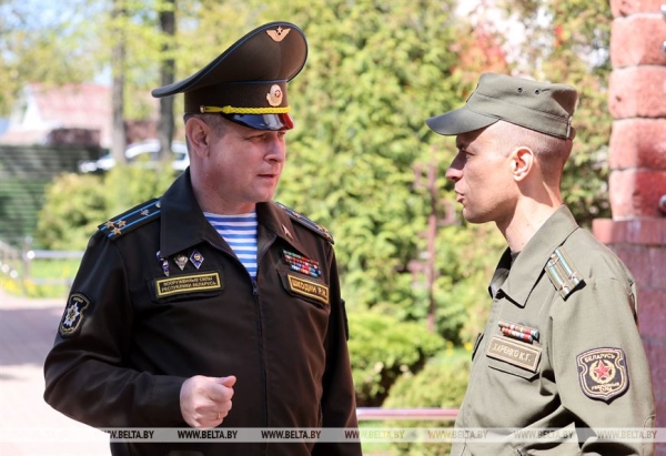 "Создание канала в TikTok было криком души в 2020 году". Зачем военком открыл в соцсети "приемную" "Создание канала в TikTok было криком души в 2020 году". Зачем военком открыл в соцсети "приемную"