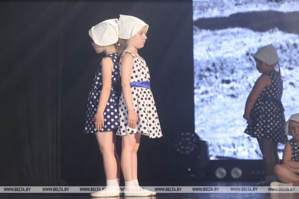 Конкурс песни военных лет среди промпредприятий проходит в Жодино Конкурс песни военных лет среди промпредприятий проходит в Жодино