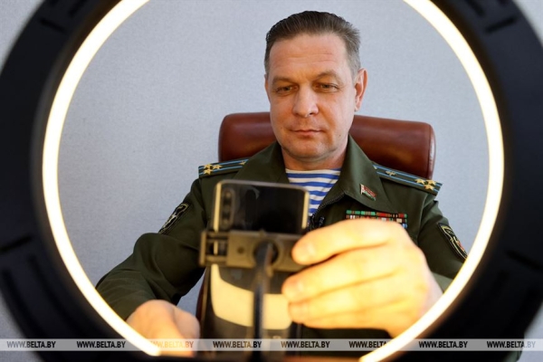 "Создание канала в TikTok было криком души в 2020 году". Зачем военком открыл в соцсети "приемную" "Создание канала в TikTok было криком души в 2020 году". Зачем военком открыл в соцсети "приемную"