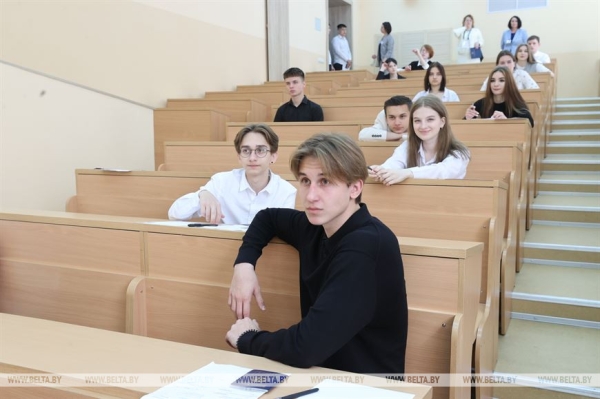 Спокойнее, увереннее, разнообразнее. В Беларуси прошел заключительный ЦЭ по выбору Спокойнее, увереннее, разнообразнее. В Беларуси прошел заключительный ЦЭ по выбору