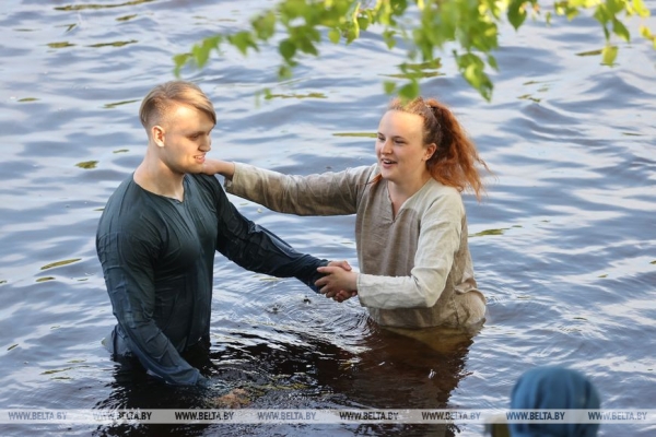 ФОТОФАКТ: "Ночь музеев" прошла в музее-усадьбе Ильи Репина "Здравнево" ФОТОФАКТ: "Ночь музеев" прошла в музее-усадьбе Ильи Репина "Здравнево"