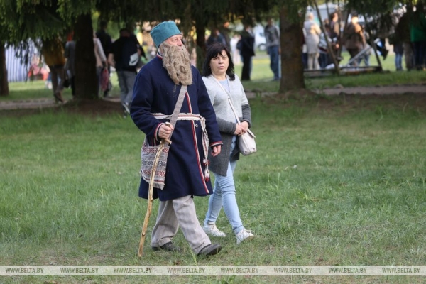 ФОТОФАКТ: "Ночь музеев" прошла в музее-усадьбе Ильи Репина "Здравнево" ФОТОФАКТ: "Ночь музеев" прошла в музее-усадьбе Ильи Репина "Здравнево"