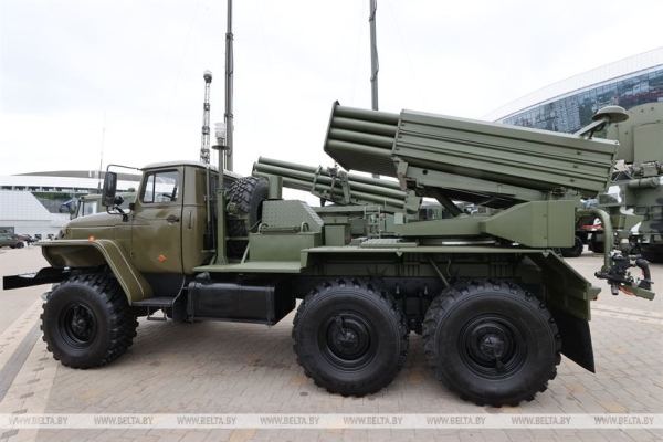 Головченко ознакомился с разработками отечественного и зарубежных ВПК на MILEX Головченко ознакомился с разработками отечественного и зарубежных ВПК на MILEX