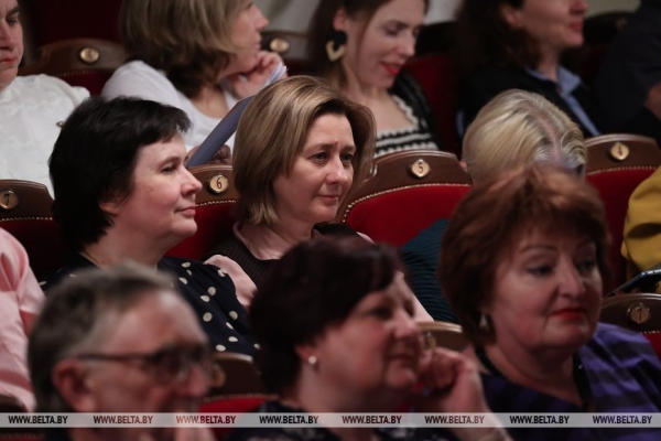 Большой театр в портретах, лицах и событиях. Главная театральная музыкальная сцена Беларуси празднует 90-летие Большой театр в портретах, лицах и событиях. Главная театральная музыкальная сцена Беларуси празднует 90-летие