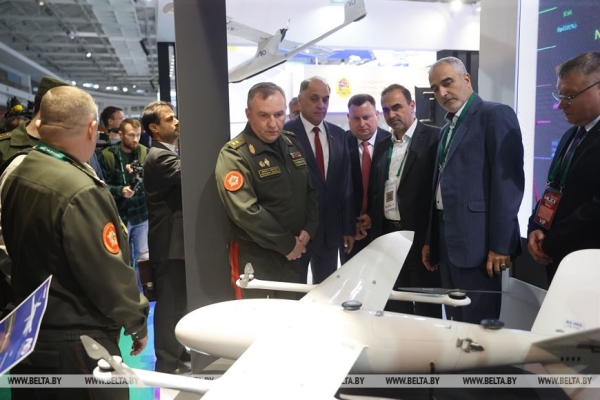 Готовность №1, безумство Киева, привет от команданте и Владимирский тяжеловоз. Итоги резонансной недели Президента Готовность №1, безумство Киева, привет от команданте и Владимирский тяжеловоз. Итоги резонансной недели Президента