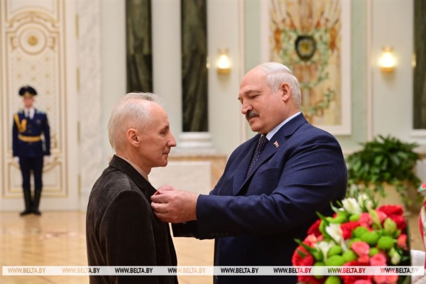 Праздник труда, секретное совещание Лукашенко с силовиками и боевое задание. Итоги знаковой недели Президента Праздник труда, секретное совещание Лукашенко с силовиками и боевое задание. Итоги знаковой недели Президента