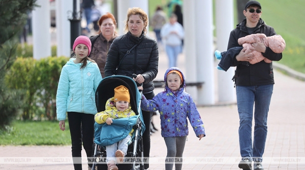 Ковальков: на госпособия для семей с детьми в этом году выделено Br3,5 млрд Ковальков: на госпособия для семей с детьми в этом году выделено Br3,5 млрд