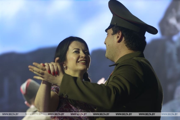 Конкурс песни военных лет среди промпредприятий проходит в Жодино Конкурс песни военных лет среди промпредприятий проходит в Жодино