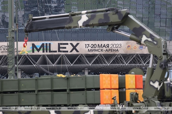 Готовность №1, безумство Киева, привет от команданте и Владимирский тяжеловоз. Итоги резонансной недели Президента Готовность №1, безумство Киева, привет от команданте и Владимирский тяжеловоз. Итоги резонансной недели Президента