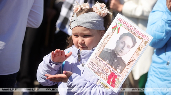 ФОТОРЕПОРТАЖ: День Победы празднуют в Беларуси ФОТОРЕПОРТАЖ: День Победы празднуют в Беларуси