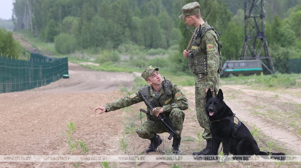 Лукашенко требует вывести на новый уровень службу в погранвойсках Лукашенко требует вывести на новый уровень службу в погранвойсках