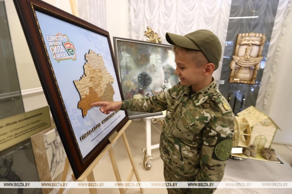 Подсчет денег и баллов ЦЭ, ответ на попытки "растащить СНГ" и дедлайн для здравоохранения. Подробности насыщенной недели Президента Подсчет денег и баллов ЦЭ, ответ на попытки "растащить СНГ" и дедлайн для здравоохранения. Подробности насыщенной недели Президента