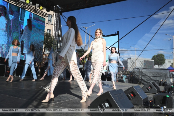 Почти 5,5 тыс. призов, яркие эмоции и впечатления: в Барановичах завершается фестиваль "Вытокі" Почти 5,5 тыс. призов, яркие эмоции и впечатления: в Барановичах завершается фестиваль "Вытокі"