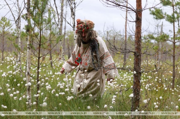 "Нужно пообщаться с природой, чтобы почувствовать релакс". Кто и зачем приезжает к духу болот в заповедник "Нужно пообщаться с природой, чтобы почувствовать релакс". Кто и зачем приезжает к духу болот в заповедник