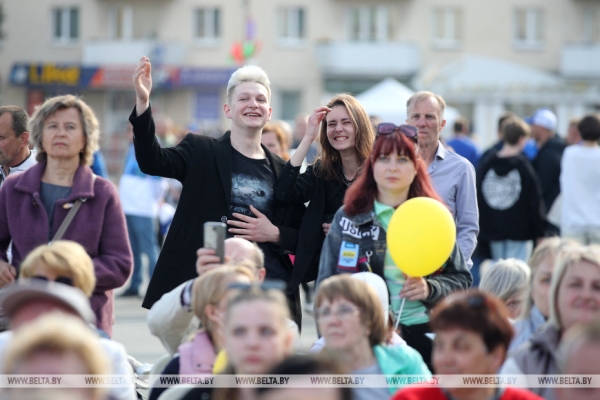 Почти 5,5 тыс. призов, яркие эмоции и впечатления: в Барановичах завершается фестиваль "Вытокі" Почти 5,5 тыс. призов, яркие эмоции и впечатления: в Барановичах завершается фестиваль "Вытокі"