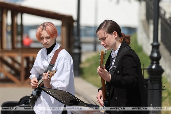 ФОТОФАКТ: Музыкальная гостиная открыла сезон в Троицком предместье ФОТОФАКТ: Музыкальная гостиная открыла сезон в Троицком предместье