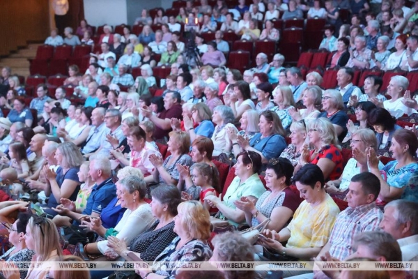 Вечер премьер и экспериментов. Композитор Олег Елисеенков встретился с поклонниками в Молодечно Вечер премьер и экспериментов. Композитор Олег Елисеенков встретился с поклонниками в Молодечно