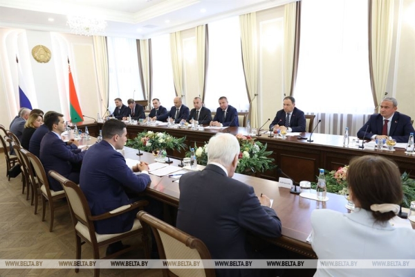 Строительство, промкооперация, АПК. Головченко о ключевых направлениях сотрудничества с Калининградской областью Строительство, промкооперация, АПК. Головченко о ключевых направлениях сотрудничества с Калининградской областью