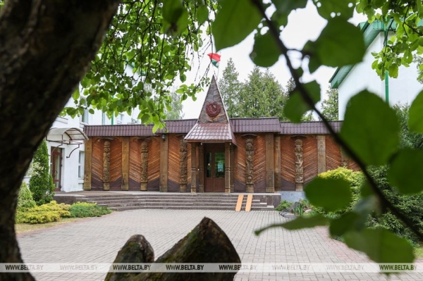 "Нужно пообщаться с природой, чтобы почувствовать релакс". Кто и зачем приезжает к духу болот в заповедник "Нужно пообщаться с природой, чтобы почувствовать релакс". Кто и зачем приезжает к духу болот в заповедник