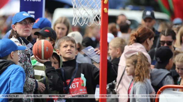 Почти 5,5 тыс. призов, яркие эмоции и впечатления: в Барановичах завершается фестиваль "Вытокі" Почти 5,5 тыс. призов, яркие эмоции и впечатления: в Барановичах завершается фестиваль "Вытокі"