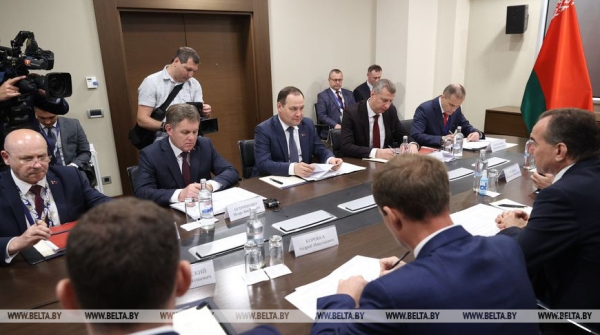 Головченко: Беларусь и Краснодарский край уверенно наращивают товарооборот, нужно не сбавлять темпов Головченко: Беларусь и Краснодарский край уверенно наращивают товарооборот, нужно не сбавлять темпов