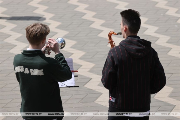 ФОТОФАКТ: Музыкальная гостиная открыла сезон в Троицком предместье ФОТОФАКТ: Музыкальная гостиная открыла сезон в Троицком предместье