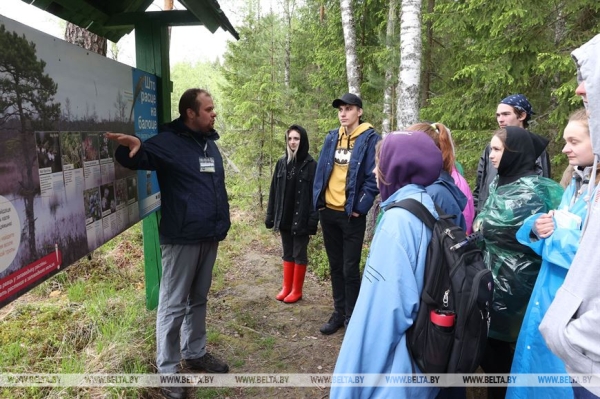 "Нужно пообщаться с природой, чтобы почувствовать релакс". Кто и зачем приезжает к духу болот в заповедник "Нужно пообщаться с природой, чтобы почувствовать релакс". Кто и зачем приезжает к духу болот в заповедник