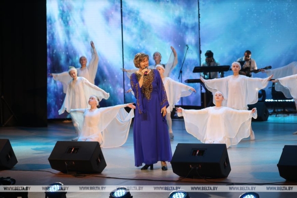 Вечер премьер и экспериментов. Композитор Олег Елисеенков встретился с поклонниками в Молодечно Вечер премьер и экспериментов. Композитор Олег Елисеенков встретился с поклонниками в Молодечно