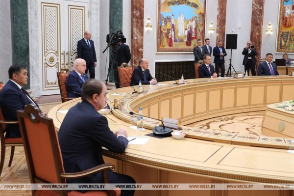 Лукашенко назвал ключевые угрозы безопасности для стран СНГ Лукашенко назвал ключевые угрозы безопасности для стран СНГ