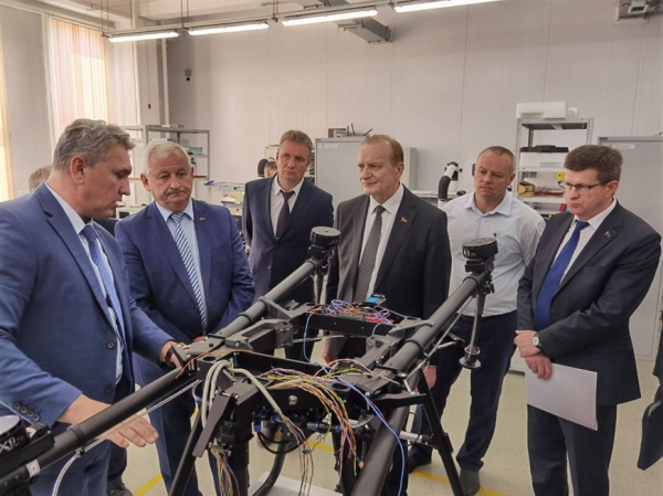 Пархомчик протестировал в полете первый отечественный автожир Пархомчик протестировал в полете первый отечественный автожир