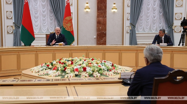 Лукашенко: санкции превратились в новую комплексную угрозу глобального масштаба Лукашенко: санкции превратились в новую комплексную угрозу глобального масштаба