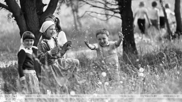Вспомним детство! Самая беззаботная и счастливая пора в архивных фото БЕЛТА Вспомним детство! Самая беззаботная и счастливая пора в архивных фото БЕЛТА